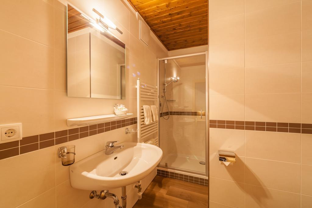 Berggasthaus Agritur Moserhof Braies  Dış mekan fotoğraf